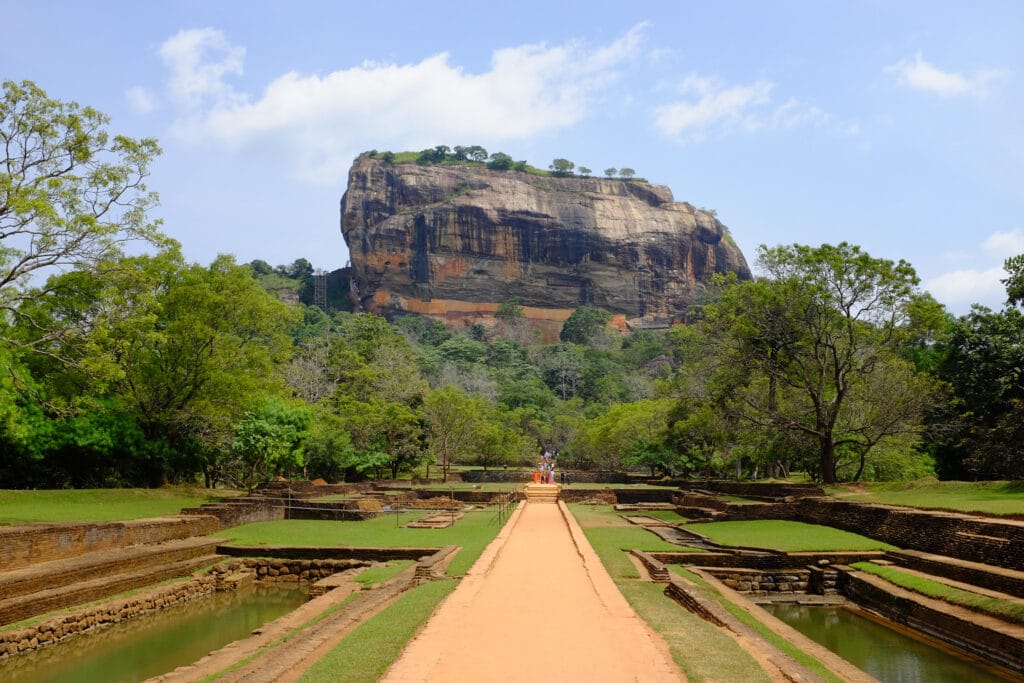 Sri Lanka Island Loop Tour